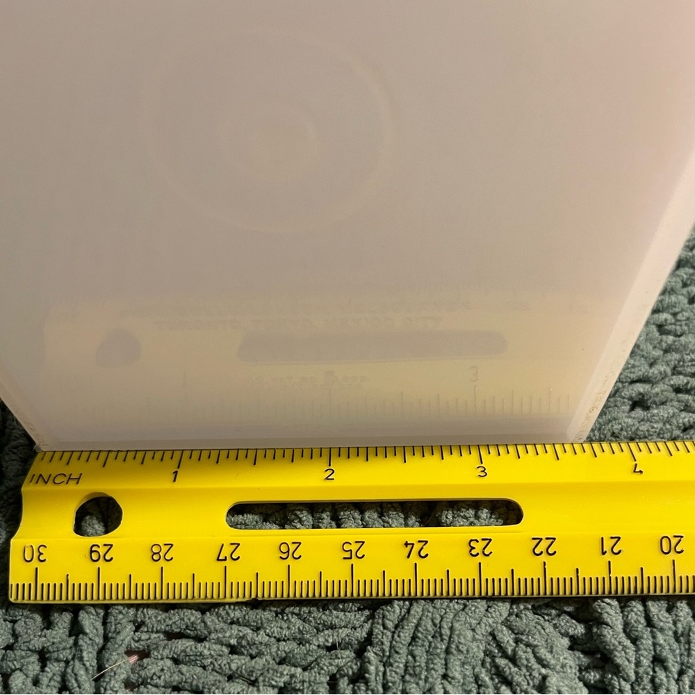 VTG Tupperware Ice Cream Keeper (Big Freeze/Freeze-N-Save) - Picture 7 of 7